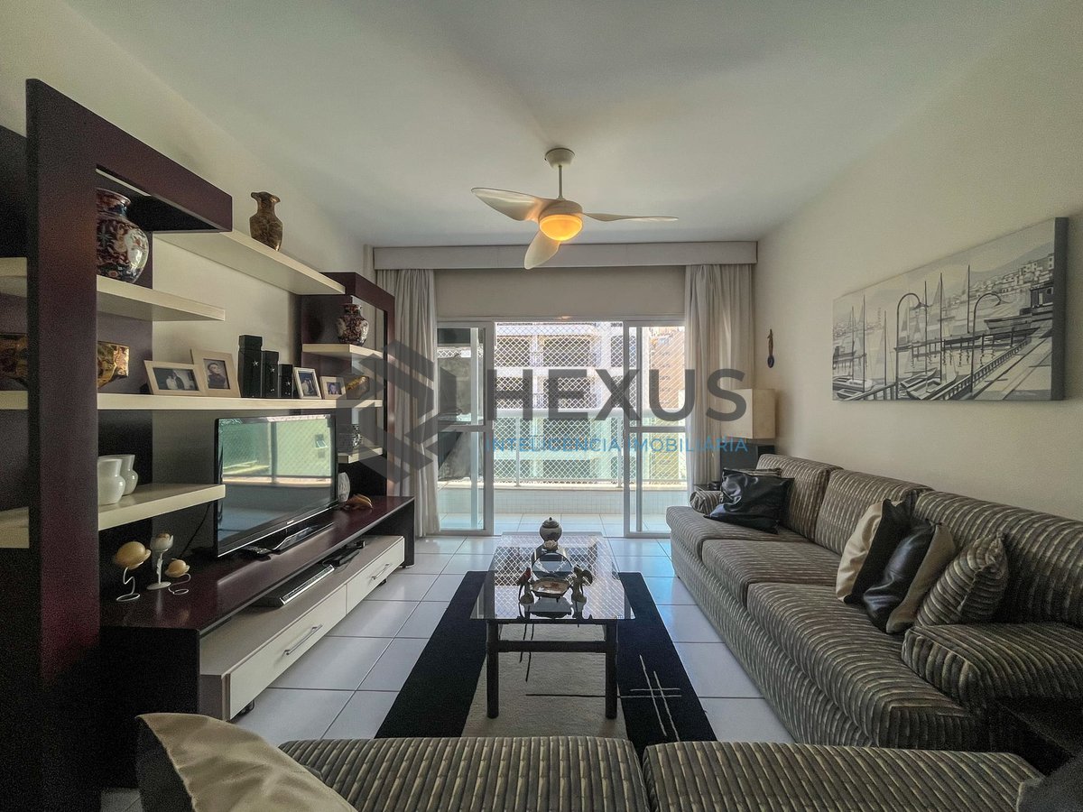 Foto 6 de Apartamento com varanda e vista mar na quadra mar da Praia das Pitangueiras, Guaruja