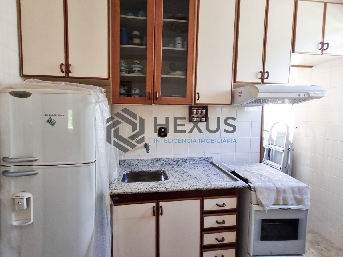 Foto 10 de Apartamento na quadra mar da Praia das Pitangueiras, Guaruja
