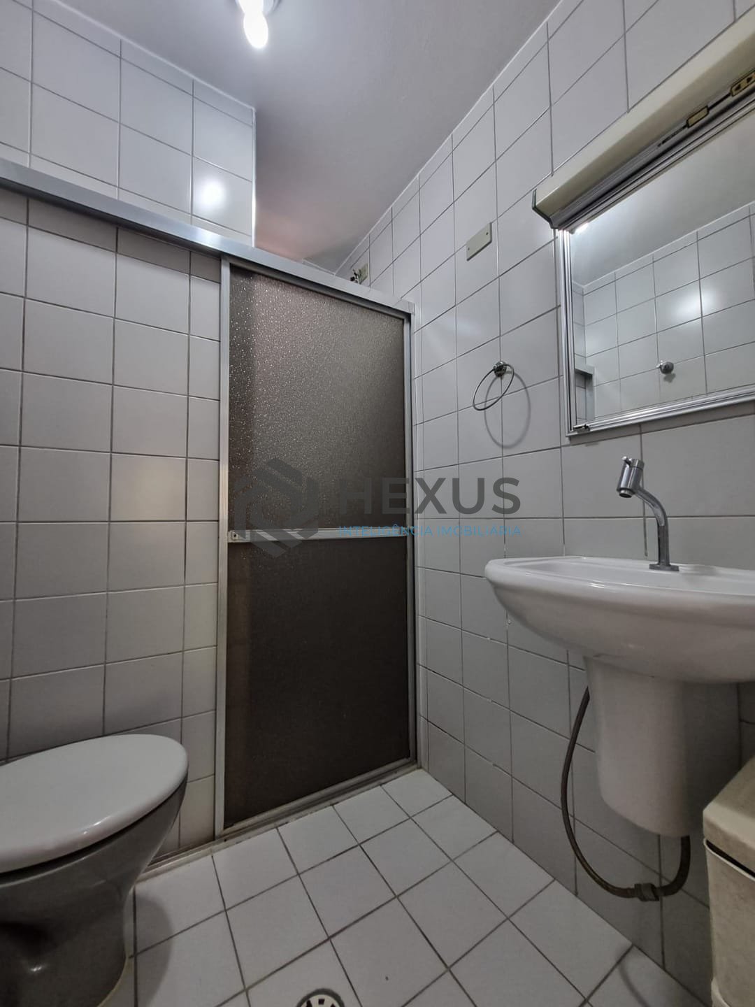 Foto 8 de Apartamento na quadra mar da Praia das Pitangueiras, Guaruja
