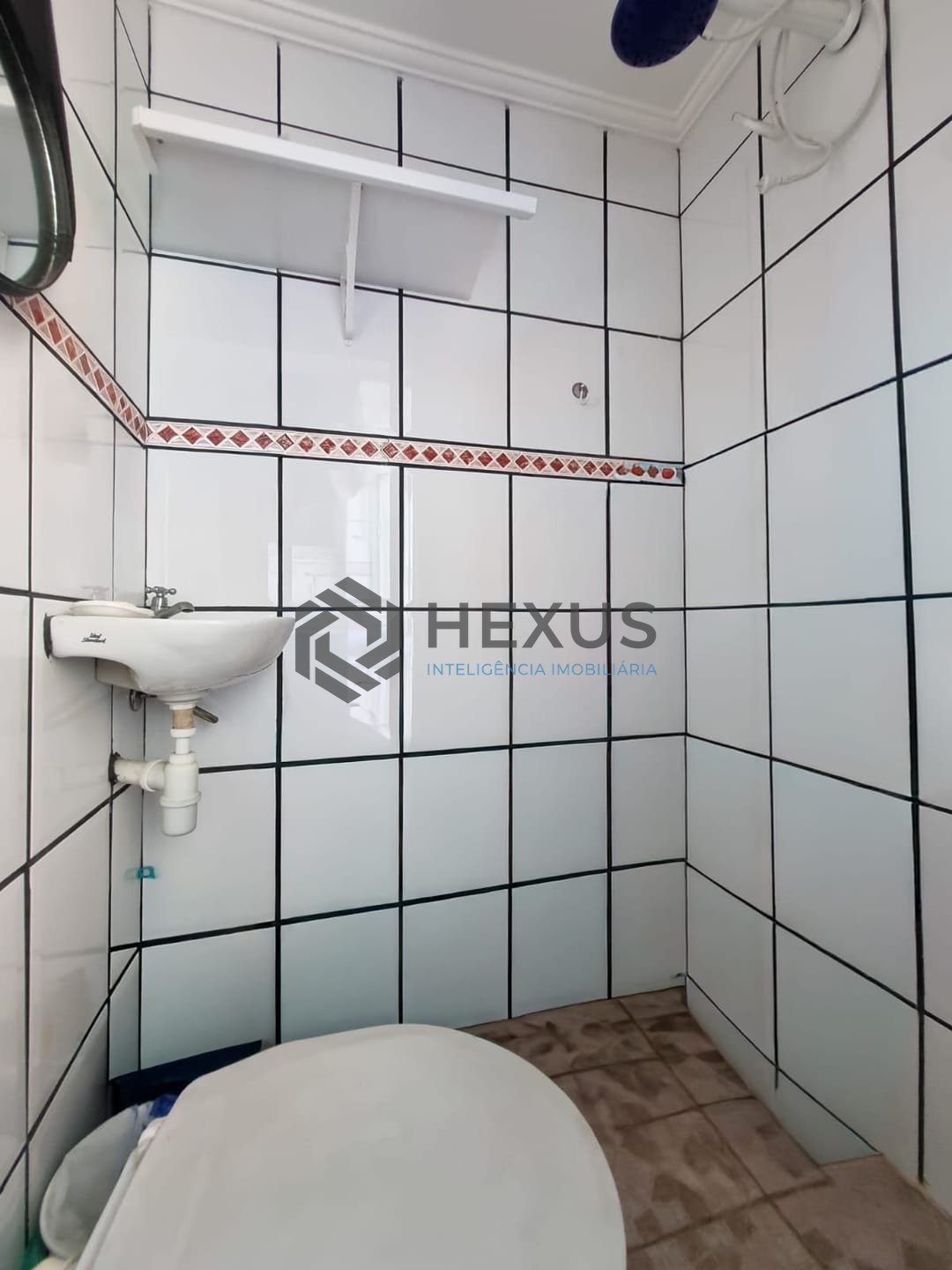 Foto 24 de Apartamento com varanda na quadra mar da Praia das Pitangueiras, Guaruja