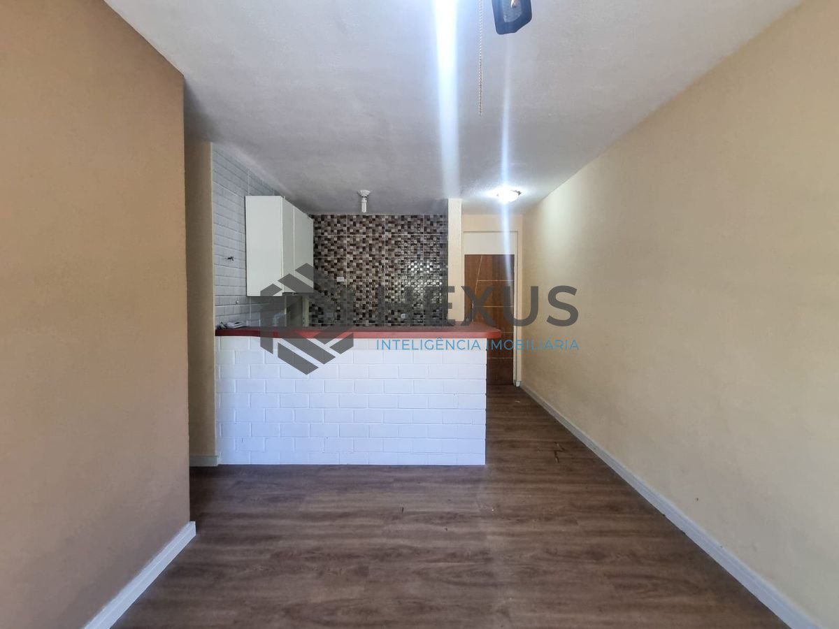 Foto 3 de Apartamento com varanda na Praia da Enseada, Guaruja