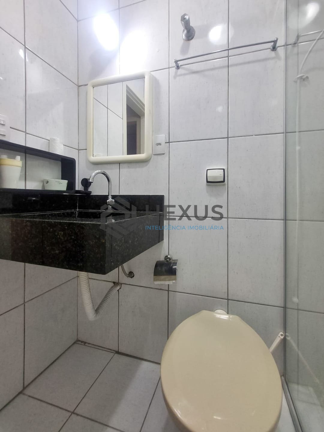 Foto 14 de Apartamento na quadra mar da Praia das Pitangueiras, Guaruja