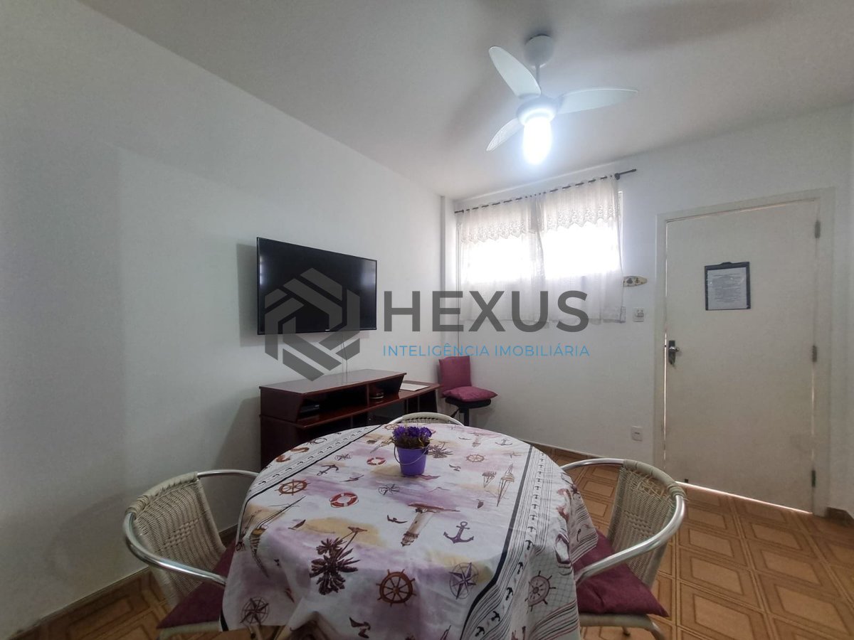 Foto 3 de Apartamento na quadra mar da Praia das Pitangueiras, Guaruja