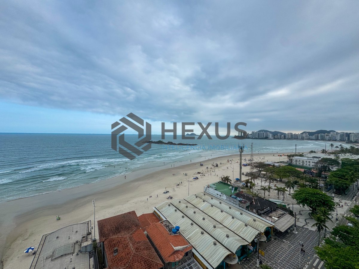 Foto 4 de Apartamento frente mar com varanda na Praia das Pitangueiras, Guaruja
