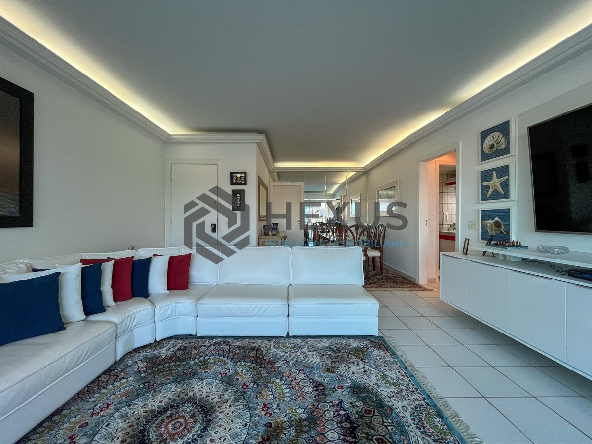 Foto 4 de Apartamento frente mar com varanda vista mar e lazer nas Pitangueiras, Guarujá