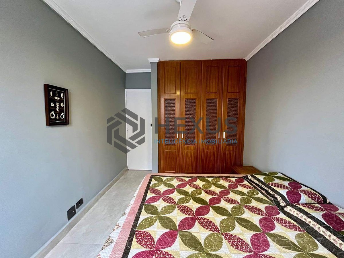 Foto 18 de Apartamento reformado com varanda na Praia das Asturias, Guaruja