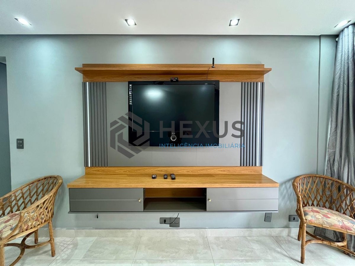 Foto 6 de Apartamento reformado com varanda na Praia das Asturias, Guaruja