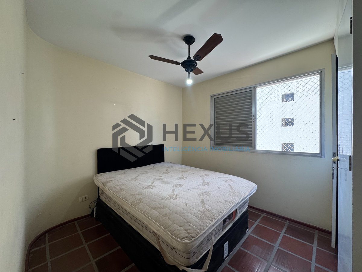 Foto 9 de Apartamento com varanda e vista mar a uma quadra da Praia das Pitangueiras, Guaruja