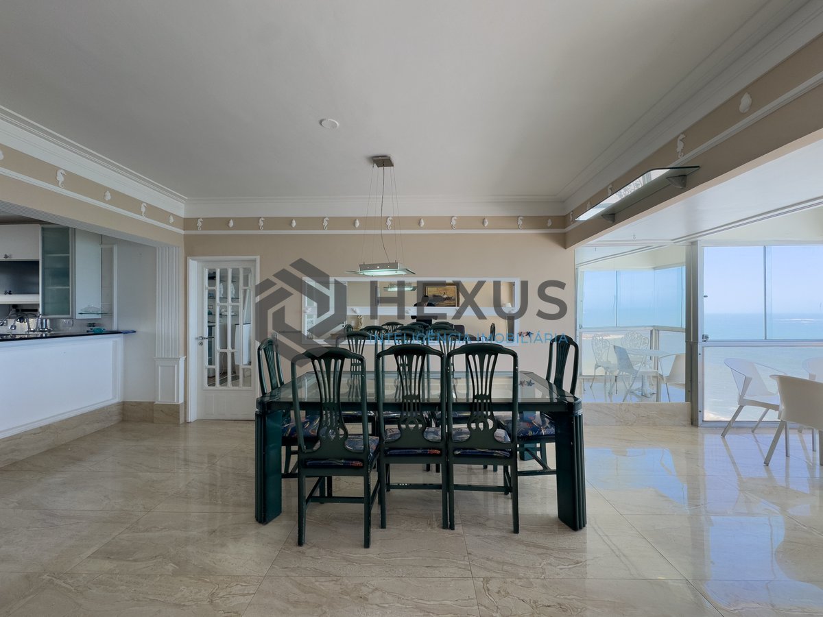 Foto 6 de Apartamento frente mar reformado com varanda e vista mar na Praia das Pitangueiras, Guaruja