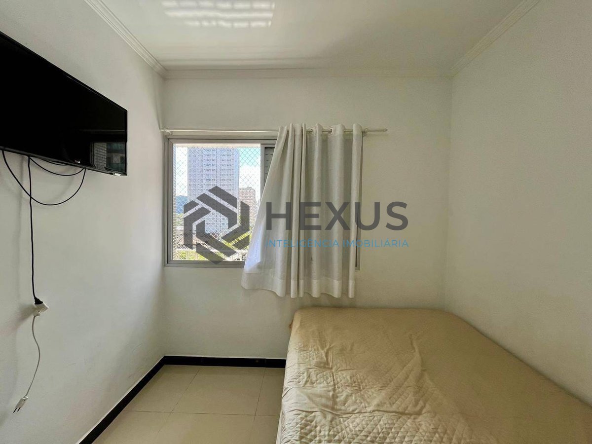 Foto 16 de Apartamento reformado com varanda e lazer na Praia das Pitangueiras, Guaruja