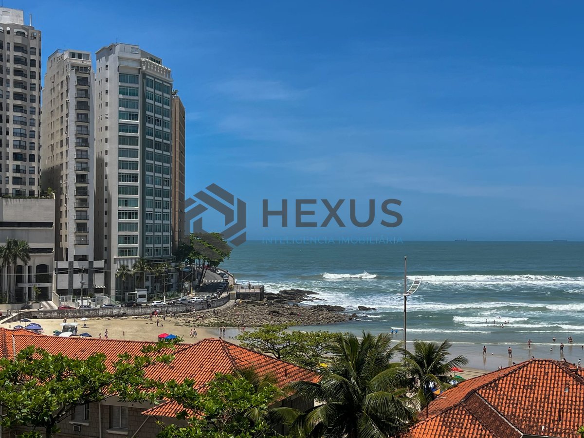 Foto 11 de Apartamento frente mar com varanda e vista mar na Praia das Pitangueiras, Guaruja