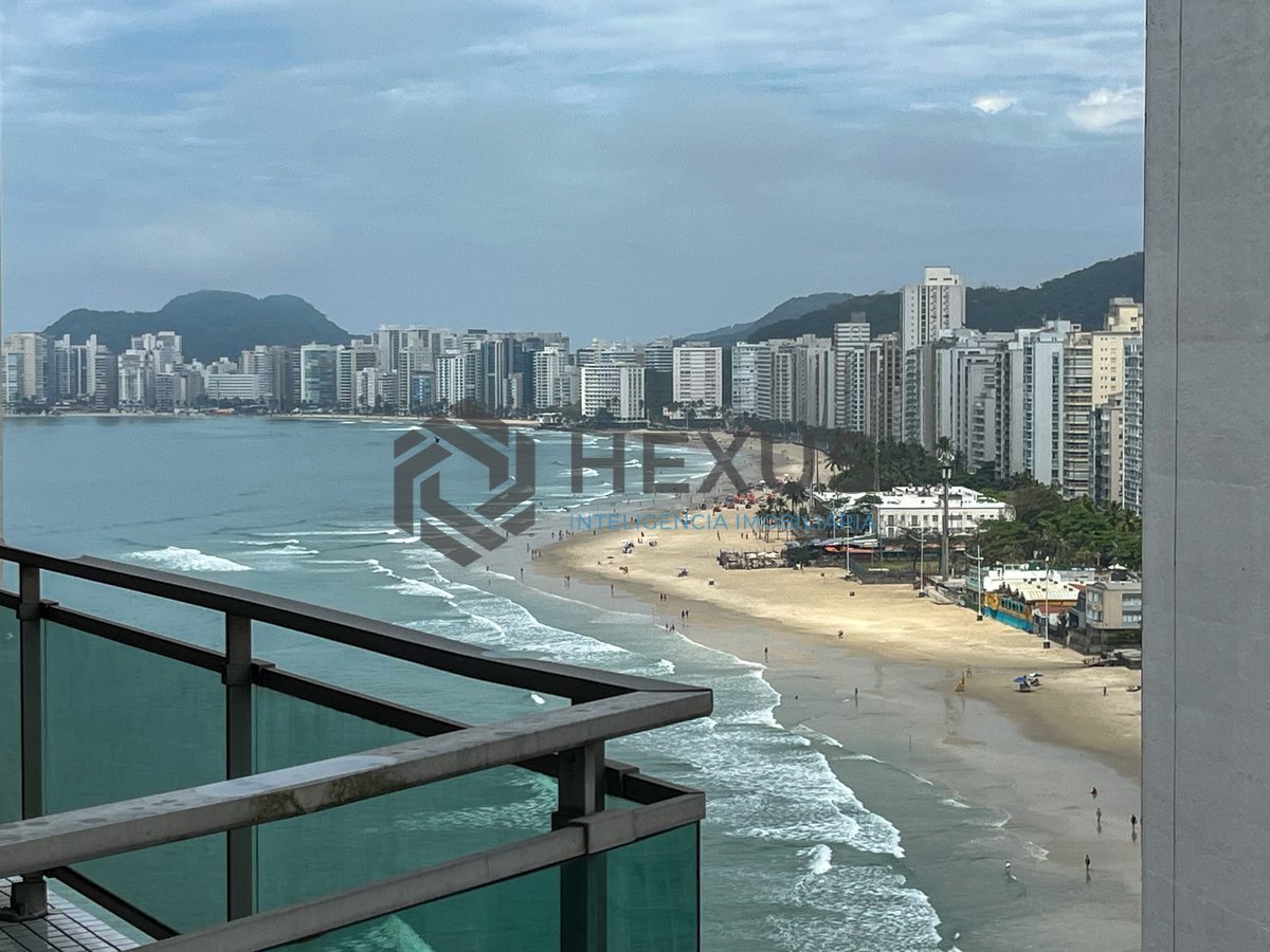 Foto 22 de Apartamento com varanda e vista mar na quadra-mar da Praia das Pitangueiras, Guaruja