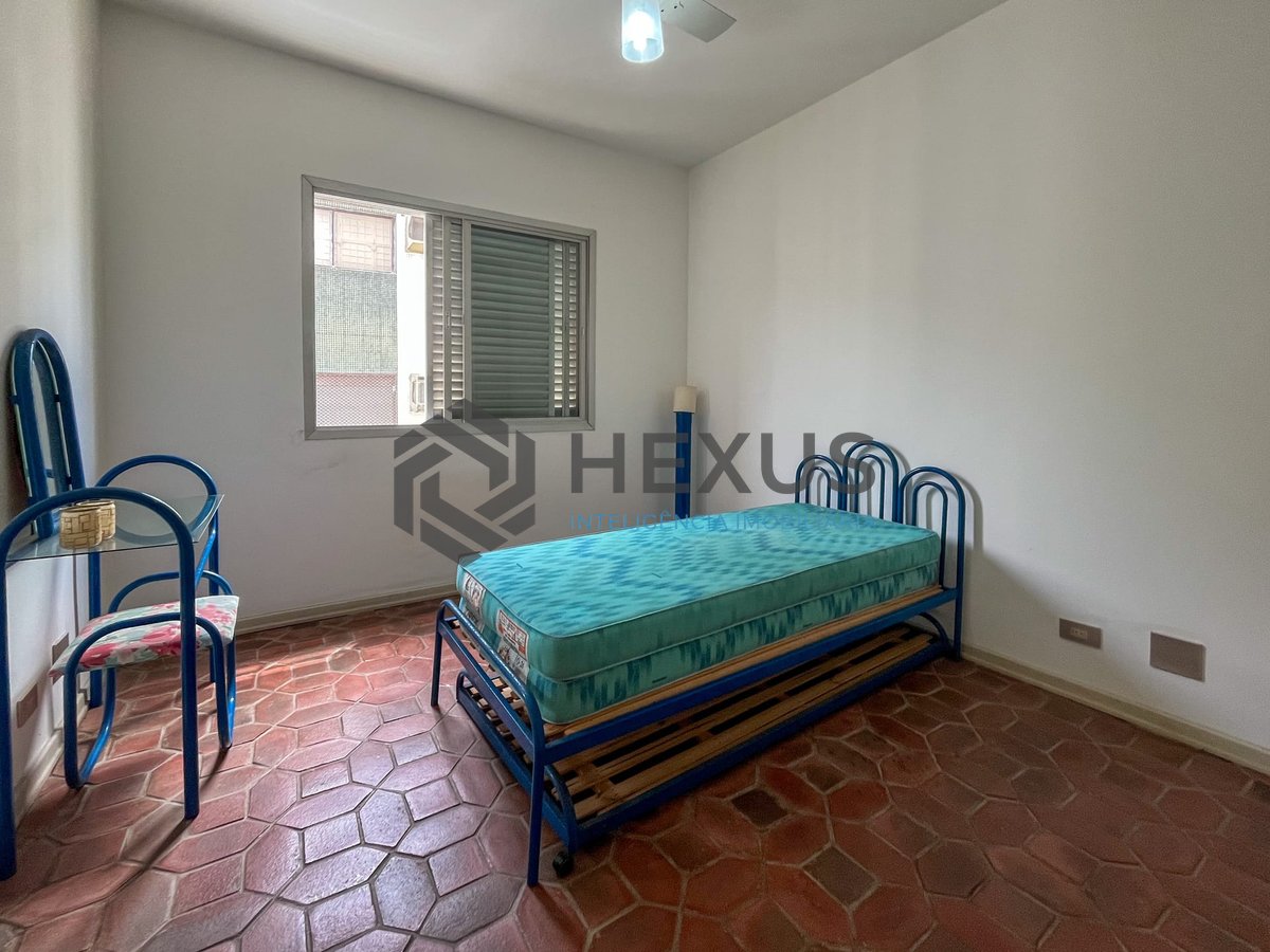 Foto 24 de Apartamento com varanda e vista mar na quadra-mar da Praia das Pitangueiras, Guaruja