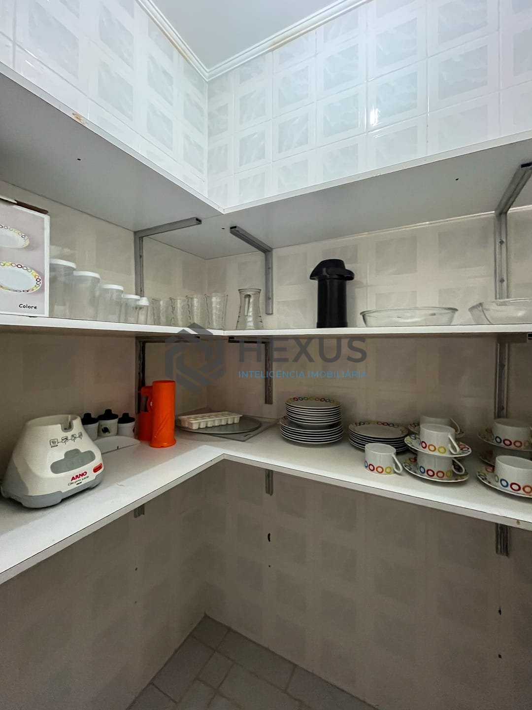 Foto 36 de Apartamento com varanda e vista mar na quadra-mar da Praia das Pitangueiras, Guaruja