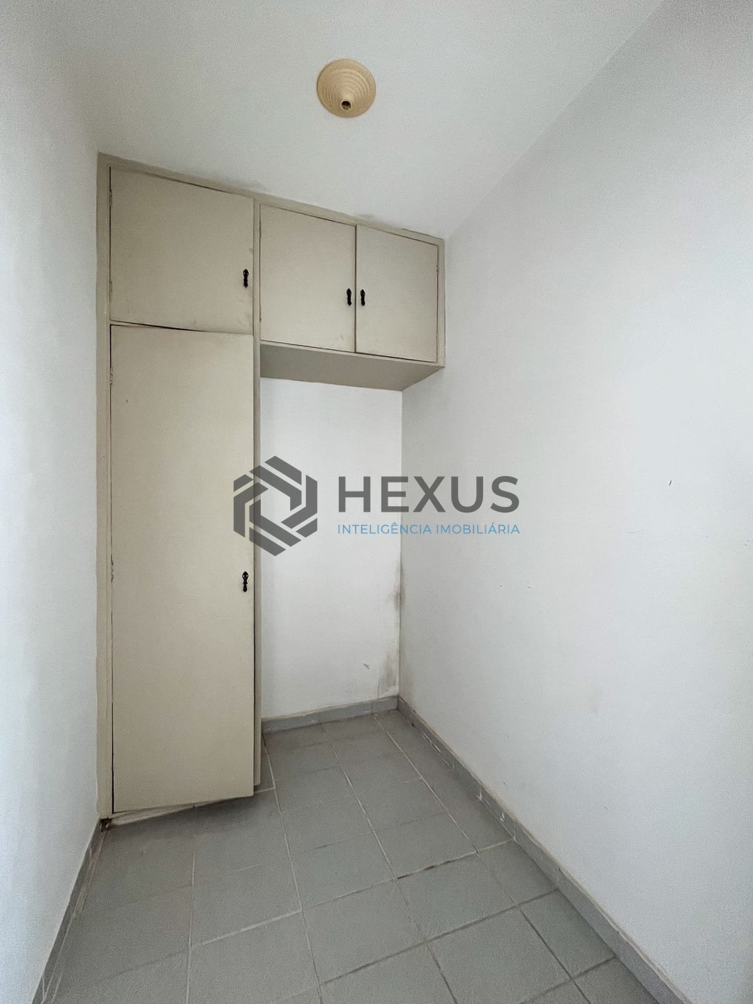 Foto 41 de Apartamento com varanda e vista mar na quadra-mar da Praia das Pitangueiras, Guaruja