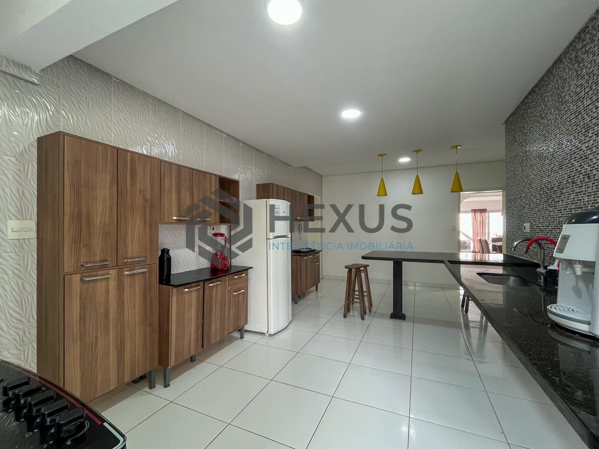 Foto 18 de Apartamento com varanda vista mar na beira mar da Praia das Pitangueiras, Guaruja