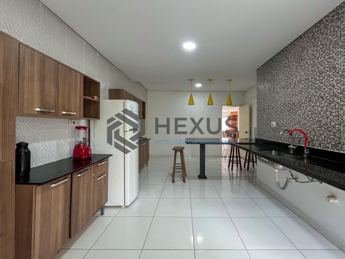 Foto 19 de Apartamento com varanda vista mar na beira mar da Praia das Pitangueiras, Guaruja