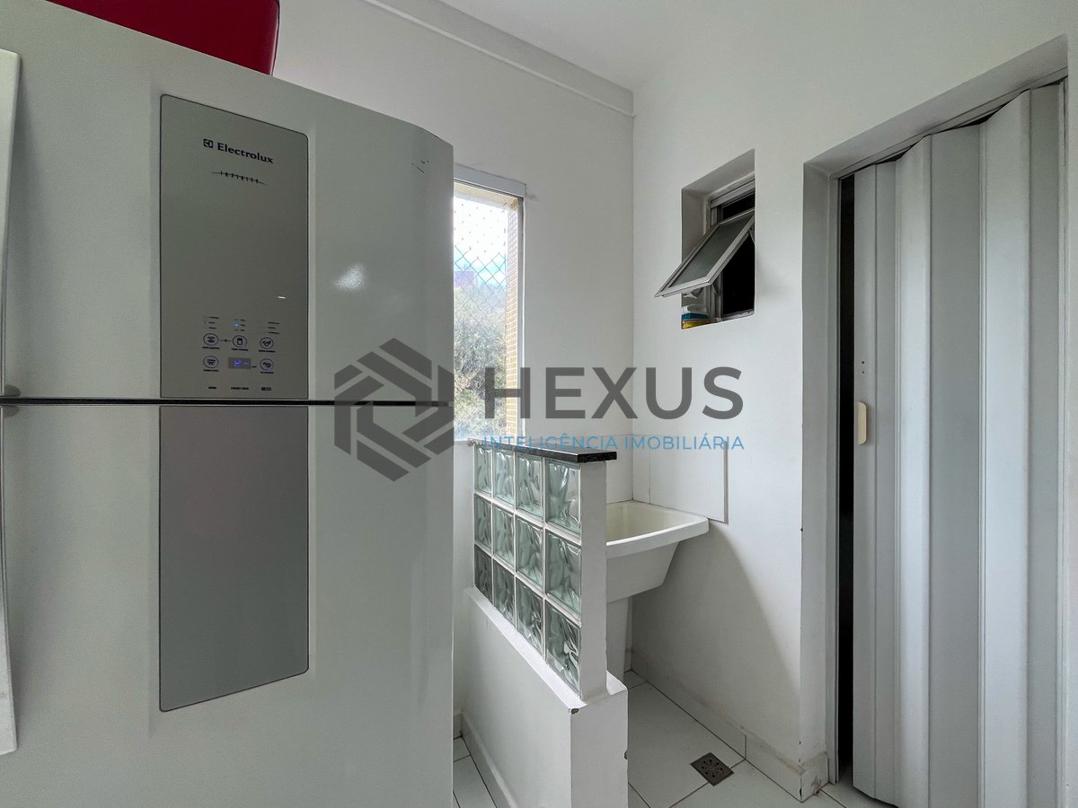 Foto 23 de Apartamento com varanda vista mar na beira mar da Praia das Pitangueiras, Guaruja