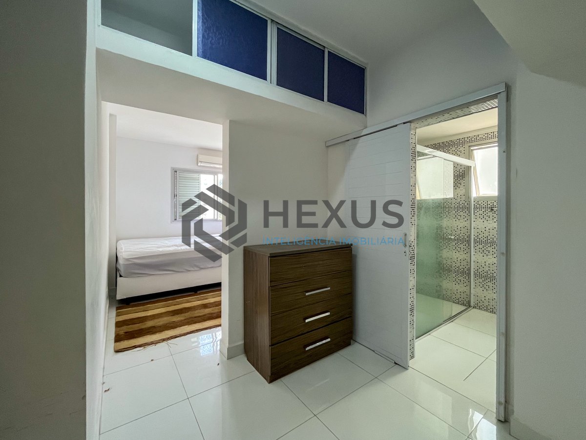 Foto 27 de Apartamento com varanda vista mar na beira mar da Praia das Pitangueiras, Guaruja
