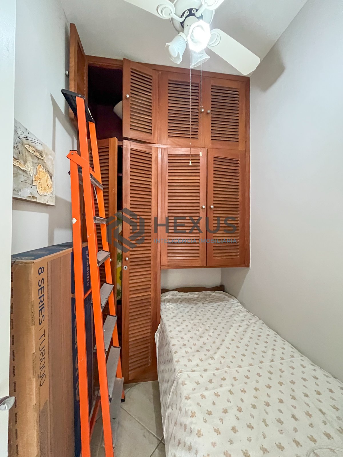 Foto 41 de Apartamento com varanda e vista mar na quadra-mar da Praia das Pitangueiras, Guaruja