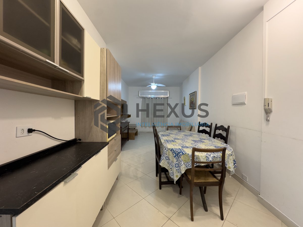 Foto 2 de Apartamento na beira mar da praia nas Pitangueiras, Guaruja