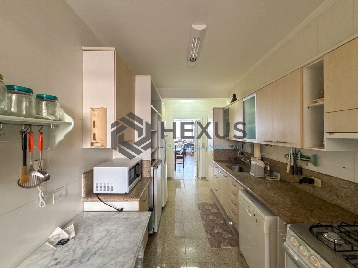 Foto 40 de Apartamento frente mar com vista mar e lazer nas Pitangueiras, Guarujá