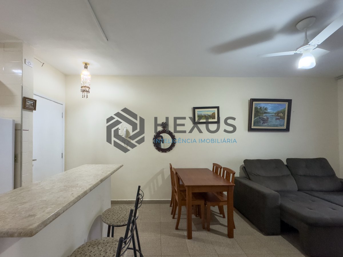 Foto 7 de Apartamento com varanda vista mar na beira mar da Praia das Pitangueiras, Guarujá
