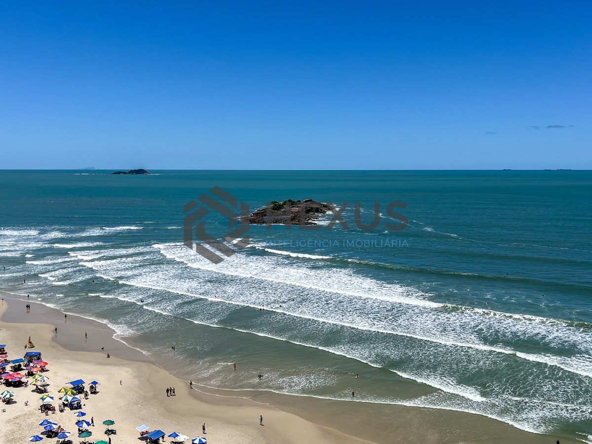 Foto 15 de Apartamento frente mar com varanda na Praia das Pitangueiras, Guaruja