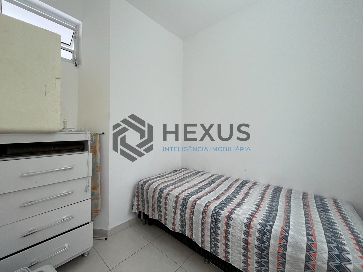 Foto 32 de Apartamento frente mar com varanda na Praia das Pitangueiras, Guaruja