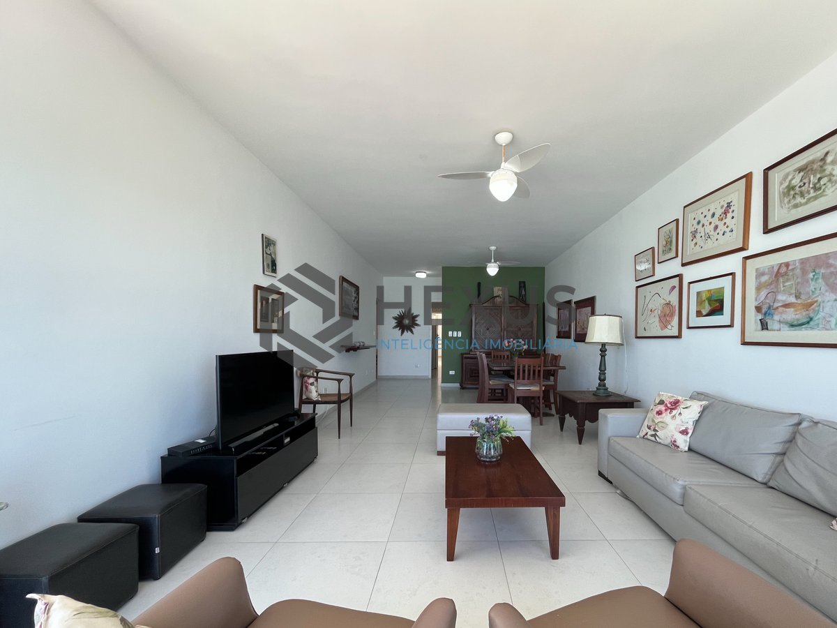 Foto 6 de Apartamento frente mar com varanda na Praia das Pitangueiras, Guaruja