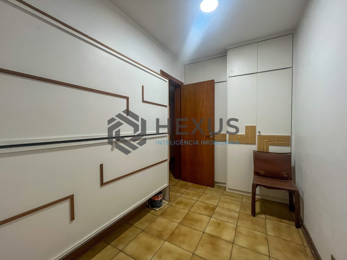 Foto 29 de Apartamento com varanda e lazer na quadra mar da Praia das Pitangueiras, Guaruja