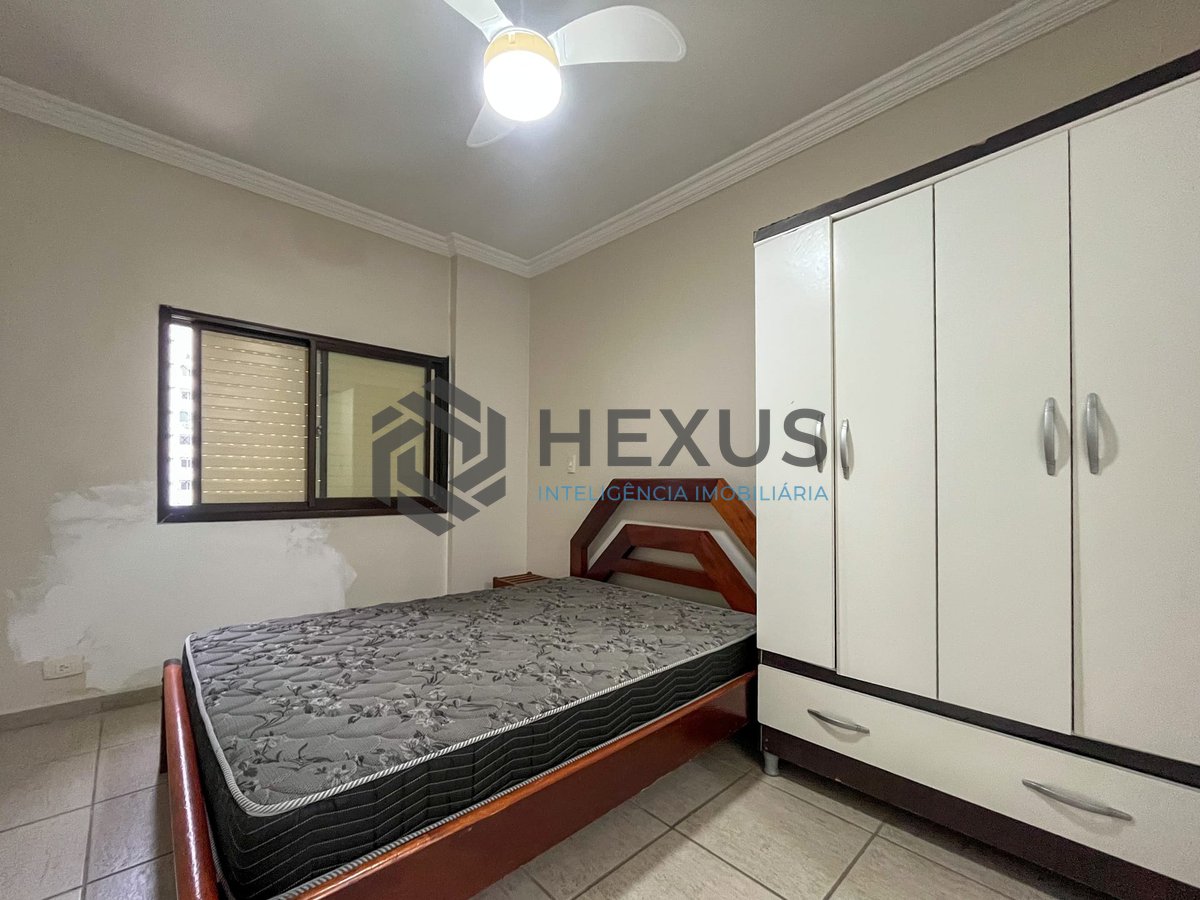 Foto 6 de Apartamento reformado a uma quadra da Praia das Pitangueiras, Guaruja