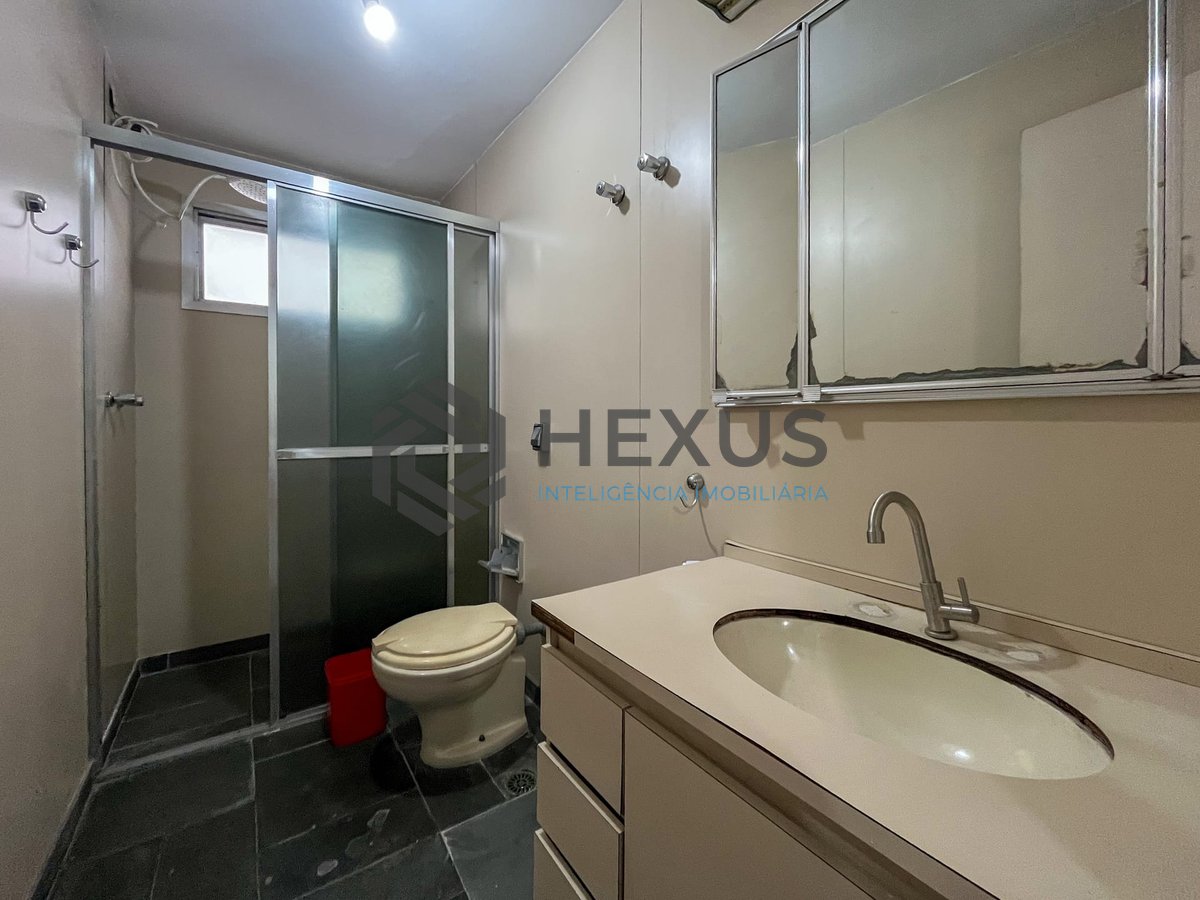 Foto 16 de Apartamento com varanda, vista mar e lazer na Praia das Pitangueiras, Guaruja