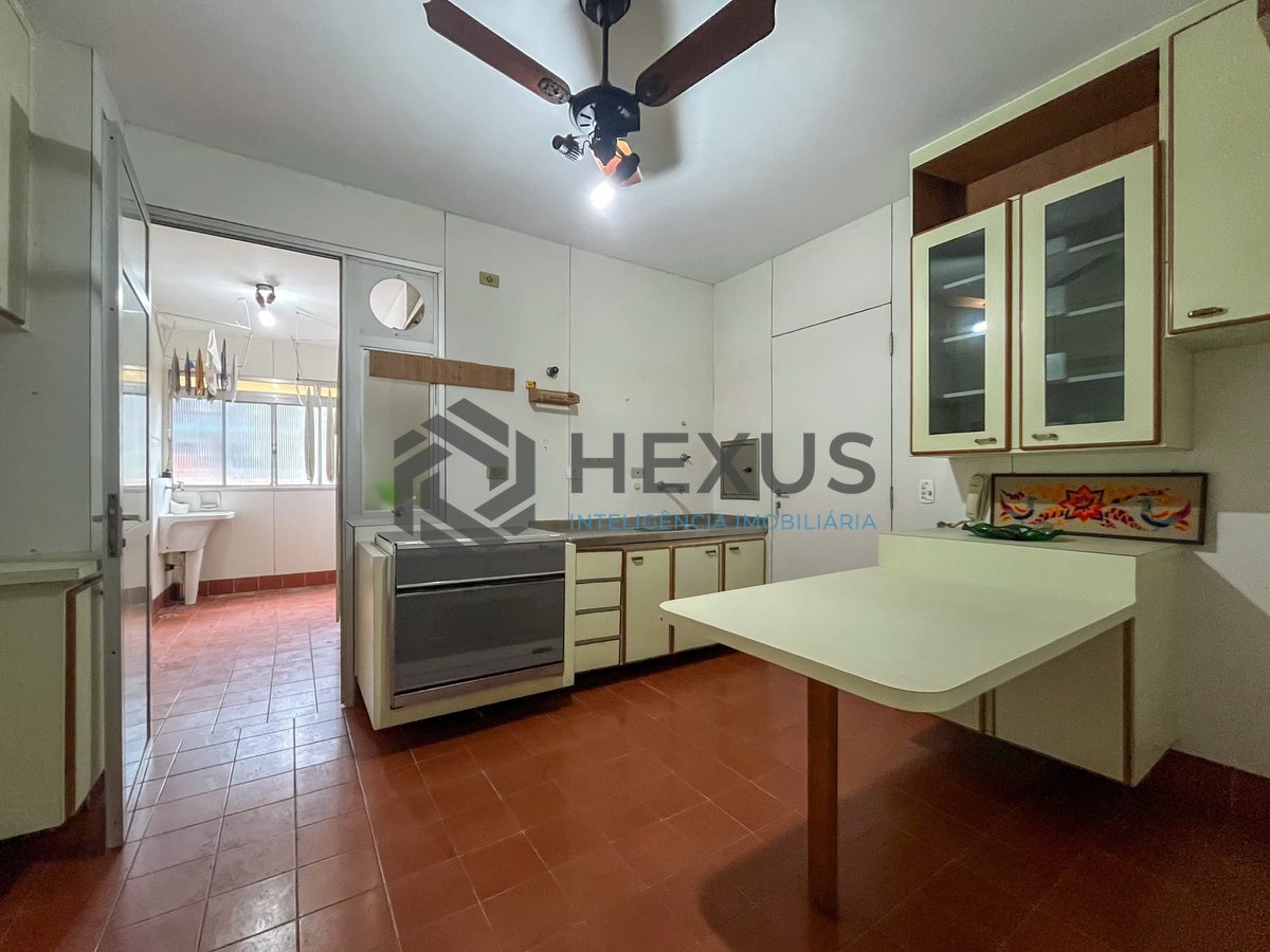 Foto 24 de Apartamento com varanda, vista mar e lazer na Praia das Pitangueiras, Guaruja