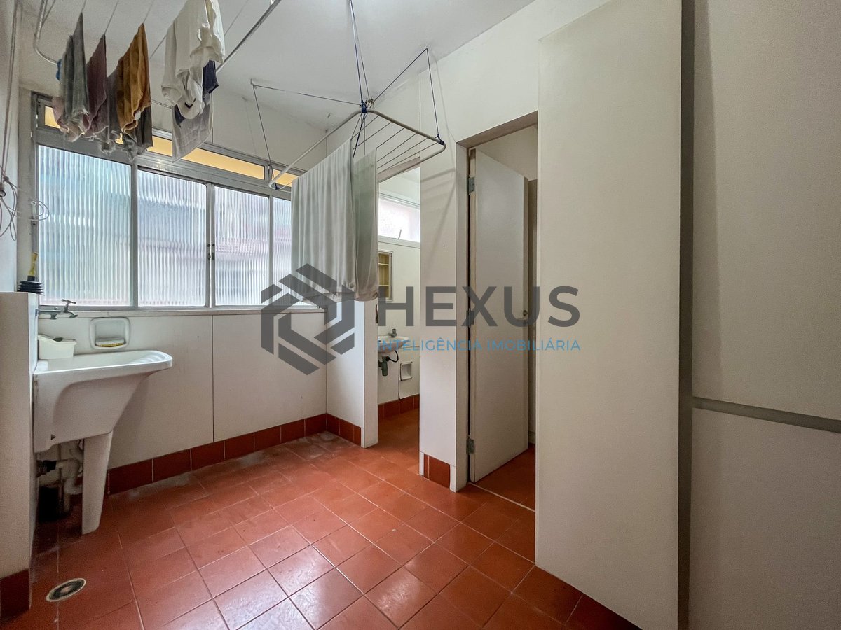 Foto 27 de Apartamento com varanda, vista mar e lazer na Praia das Pitangueiras, Guaruja