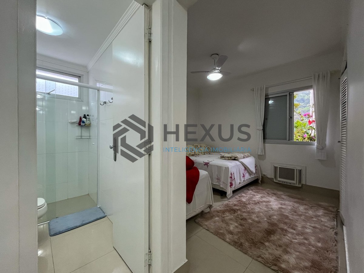 Foto 16 de Apartamento com varanda, vista mar e lazer na Praia das Pitangueiras, Guaruja