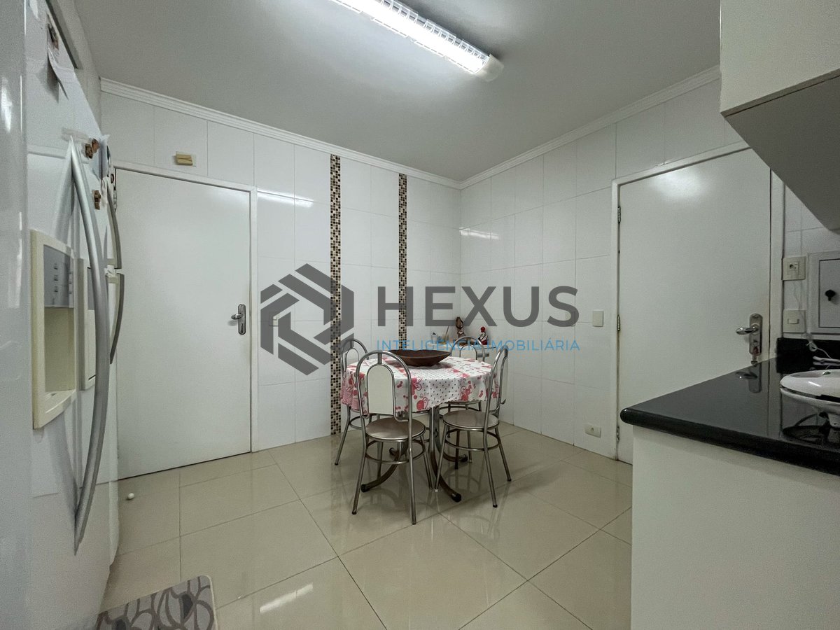 Foto 32 de Apartamento com varanda, vista mar e lazer na Praia das Pitangueiras, Guaruja