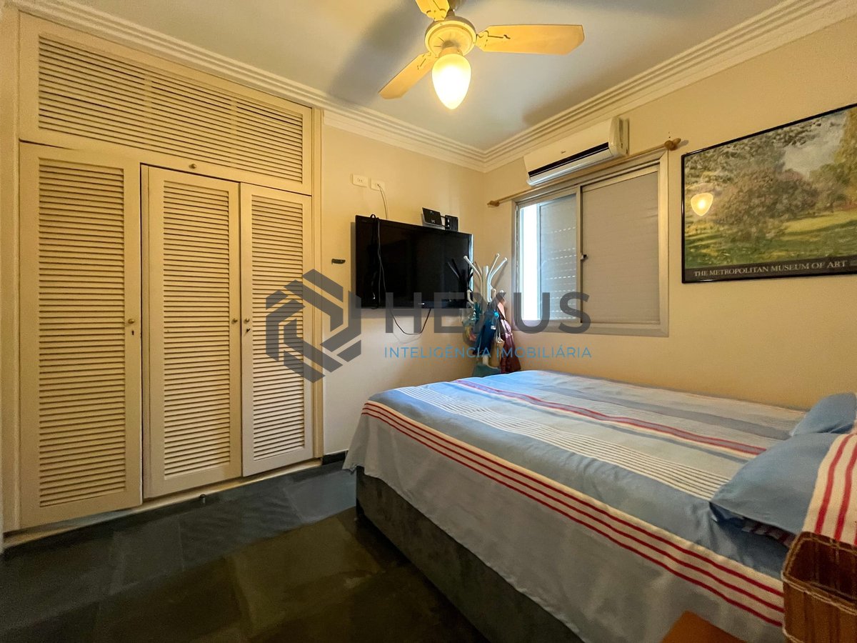 Foto 21 de Apartamento com varanda, vista mar e lazer na Praia das Pitangueiras, Guaruja