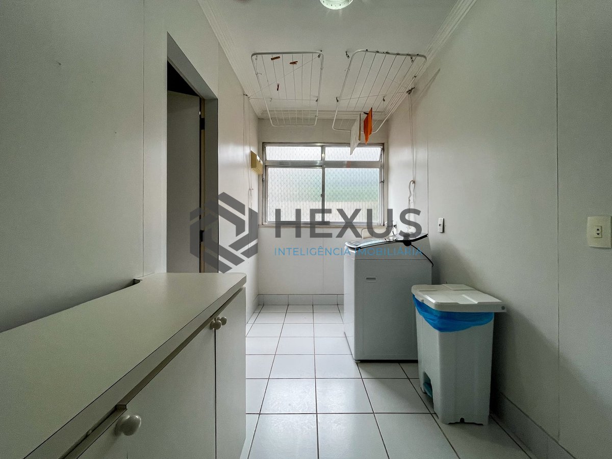 Foto 31 de Apartamento com varanda, vista mar e lazer na Praia das Pitangueiras, Guaruja