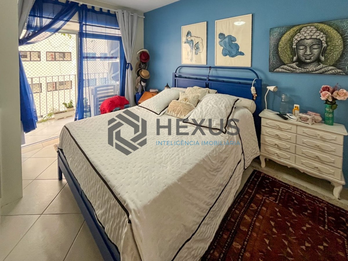 Foto 20 de Apartamento com varanda e lazer a uma quadra da Praia das Pitangueiras, Guaruja