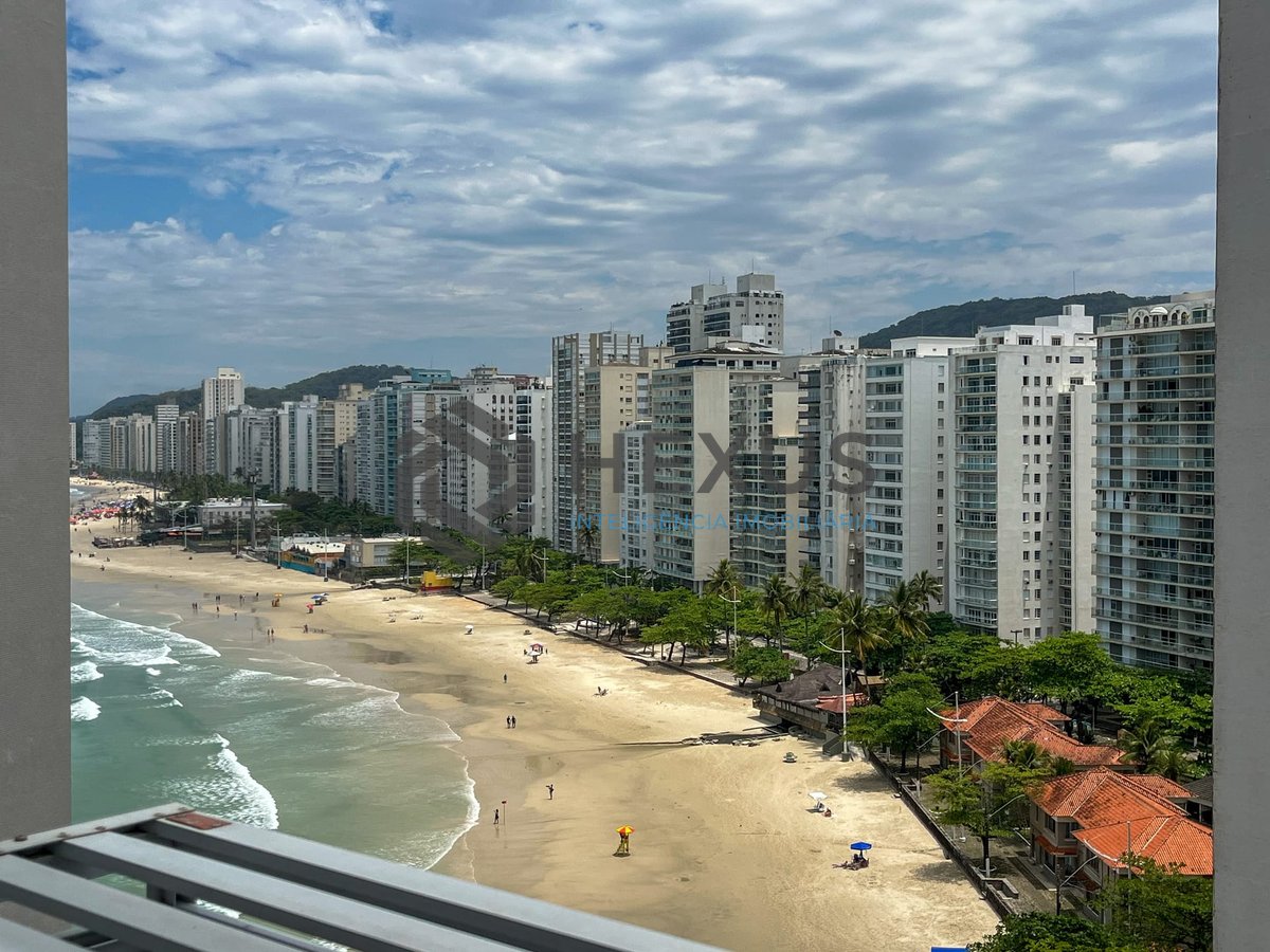 Foto 20 de Apartamento com varanda, vista mar e lazer na quadra-mar da Praia das Pitangueiras, Guaruja