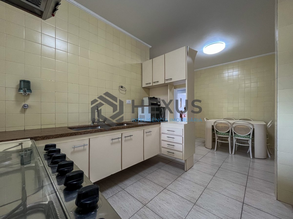 Foto 37 de Apartamento com varanda, vista mar e lazer na quadra-mar da Praia das Pitangueiras, Guaruja