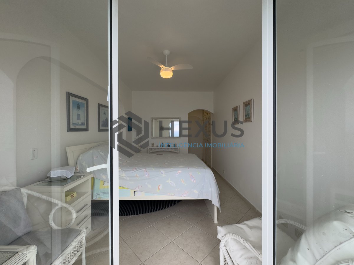 Foto 24 de Apartamento frente mar com varanda e vista mar na Praia das Pitangueiras, Guaruja