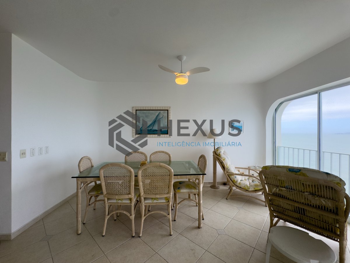 Foto 7 de Apartamento frente mar com varanda e vista mar na Praia das Pitangueiras, Guaruja