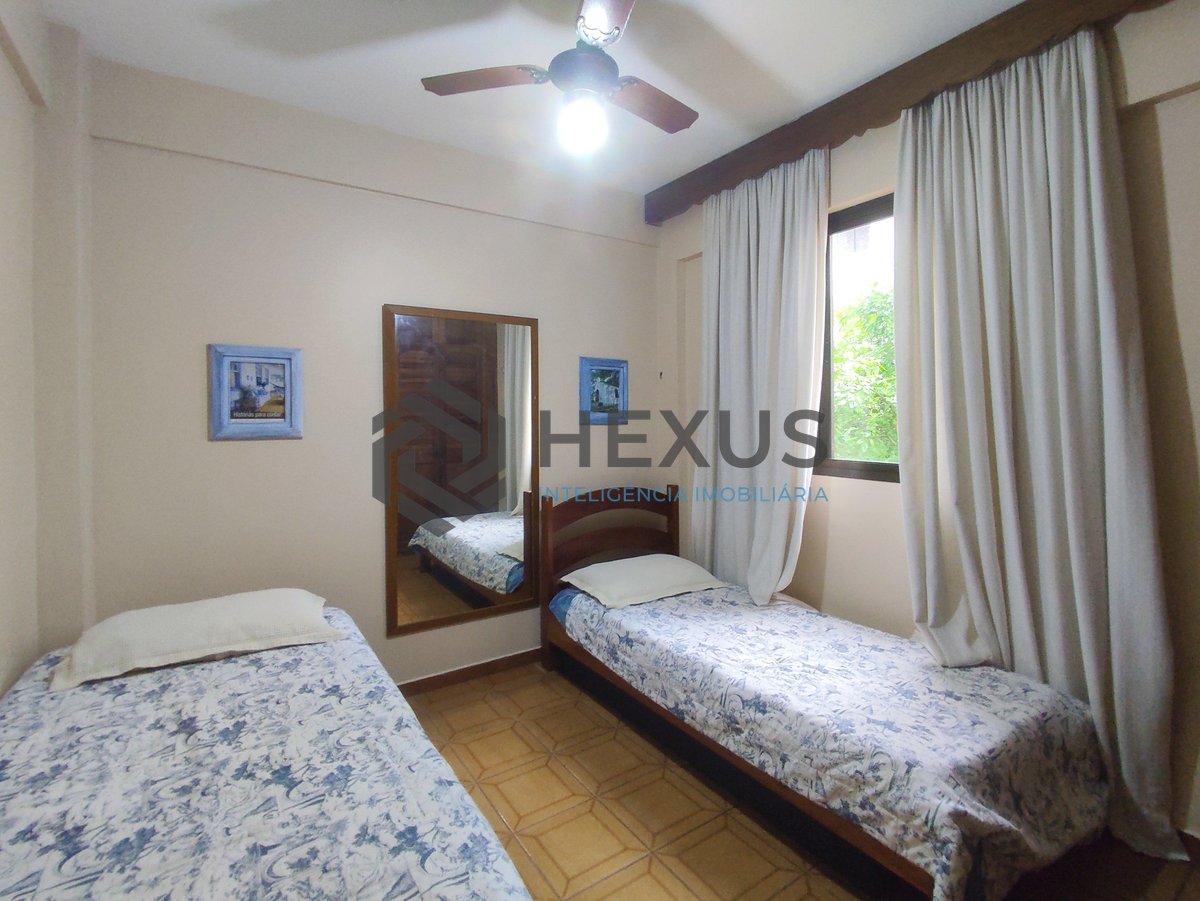 Foto 9 de Apartamento frente rua com varanda e vista livre na Praia da Enseada, Guaruja