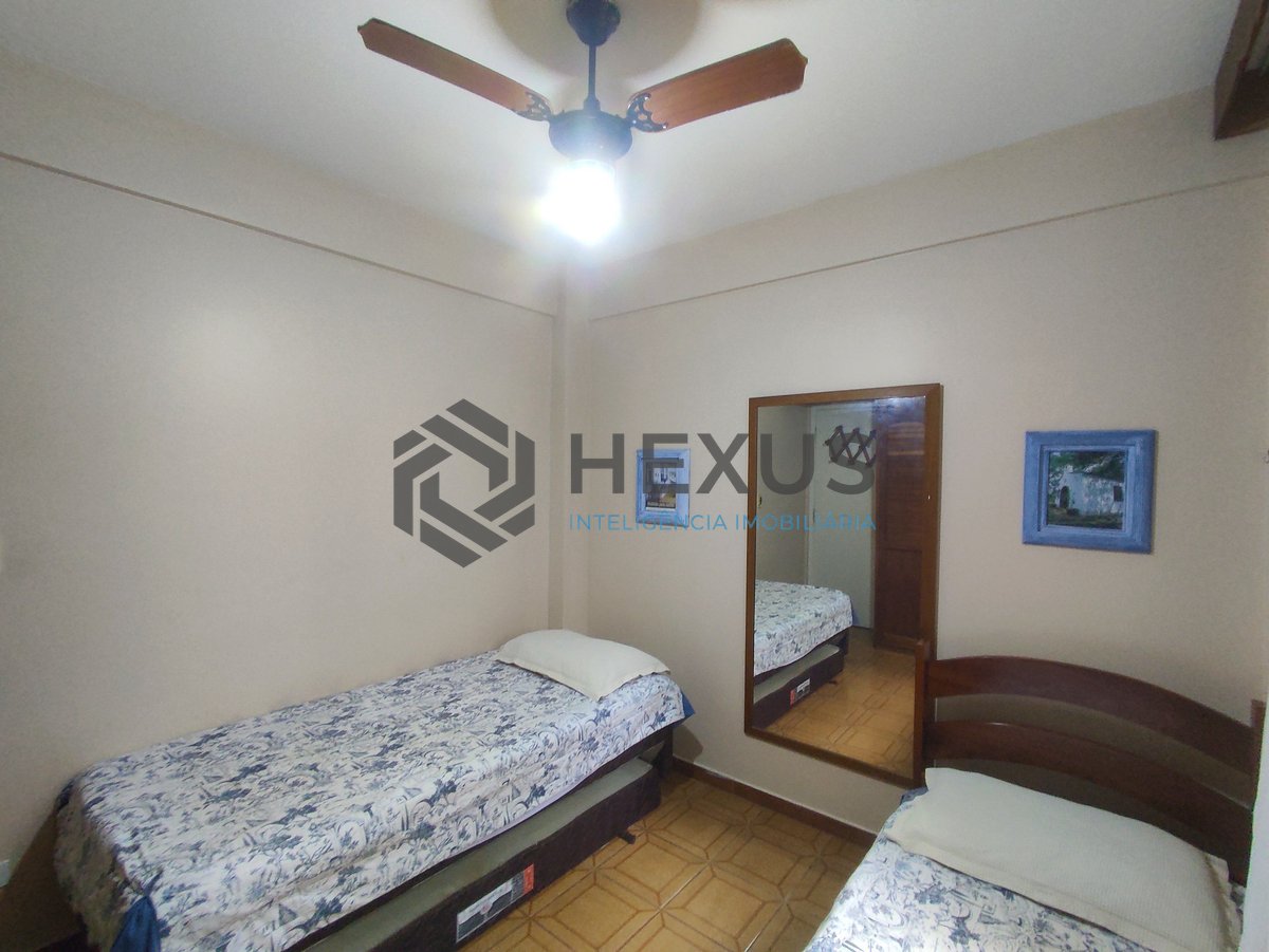 Foto 10 de Apartamento frente rua com varanda e vista livre na Praia da Enseada, Guaruja
