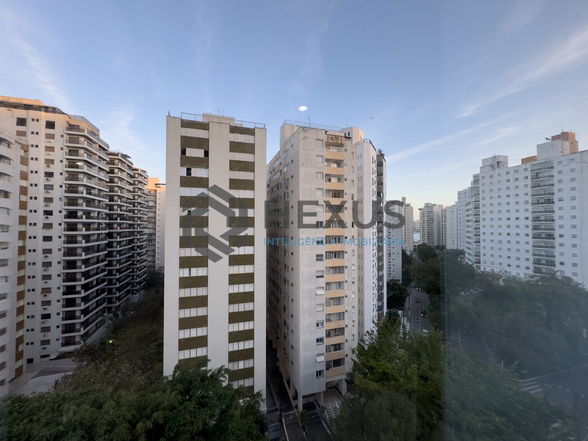 Foto 19 de Apartamento reformado com varanda gourmet e lazer na Praia das Pitangueiras, Guaruja