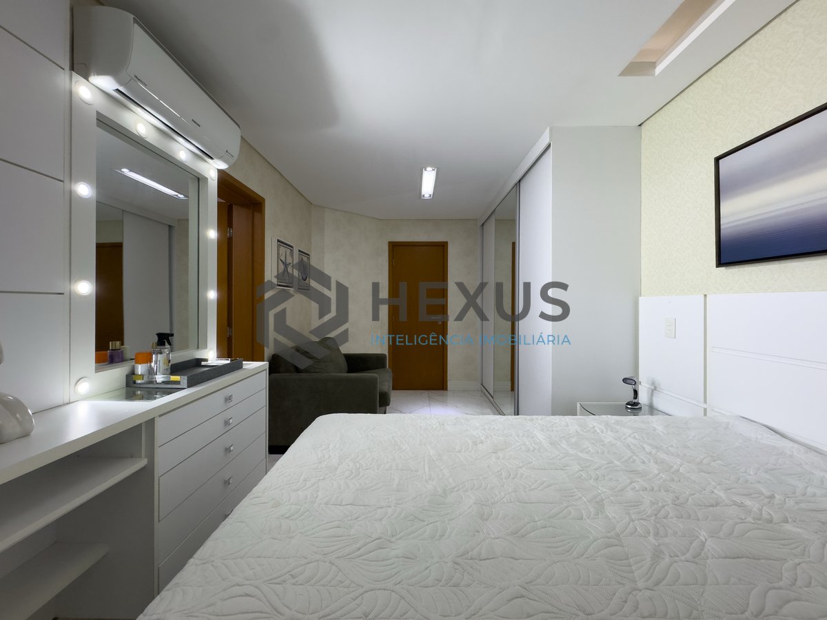 Foto 24 de Apartamento reformado com varanda gourmet e lazer na Praia das Pitangueiras, Guaruja