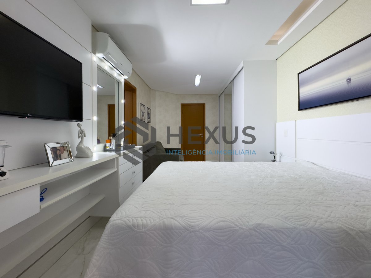 Foto 28 de Apartamento reformado com varanda gourmet e lazer na Praia das Pitangueiras, Guaruja