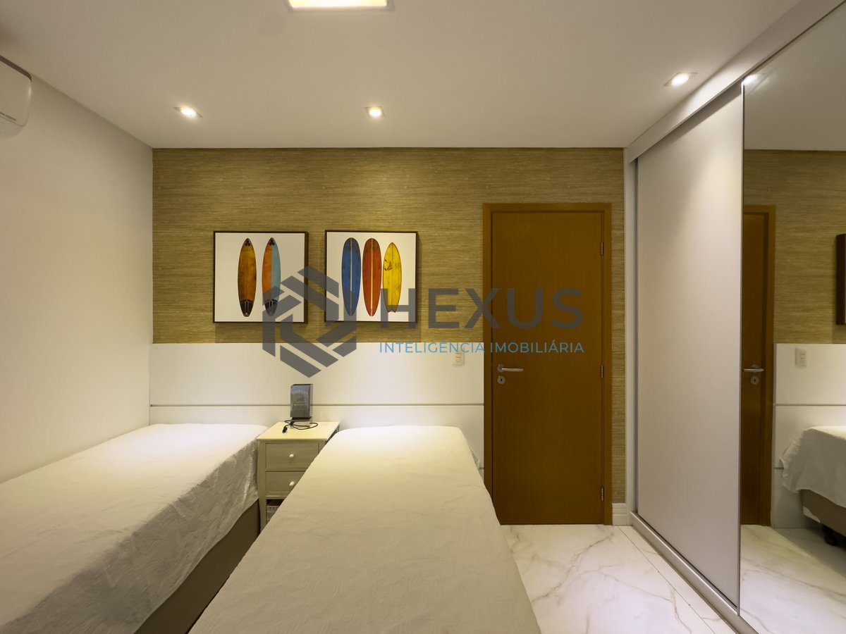 Foto 38 de Apartamento reformado com varanda gourmet e lazer na Praia das Pitangueiras, Guaruja